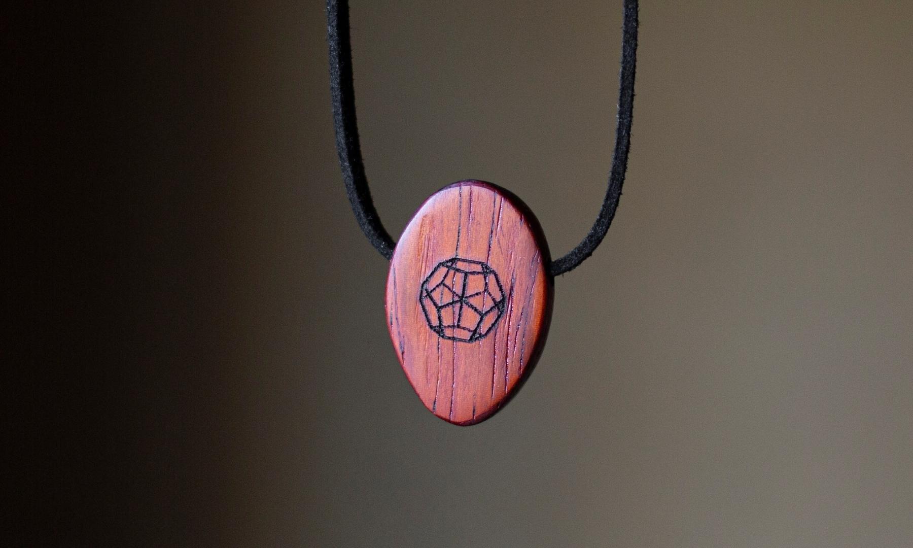 Padauk Deca Omnia Radiation Balancer Pendant close up